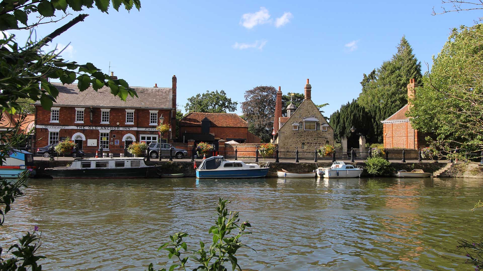 <p><span style="color:hsl(0,0%,100%);">Request a Free Valuation</span></p>